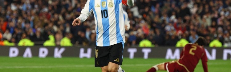 KAIYUN APP-奥莱报：梅西是队友的楷模、偶像和明灯，他值得再拥有一届世界杯