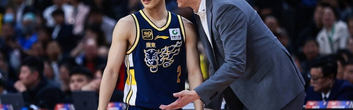 广东队为何40分惨败？媒体人说出原因，这2人真的难堪大用